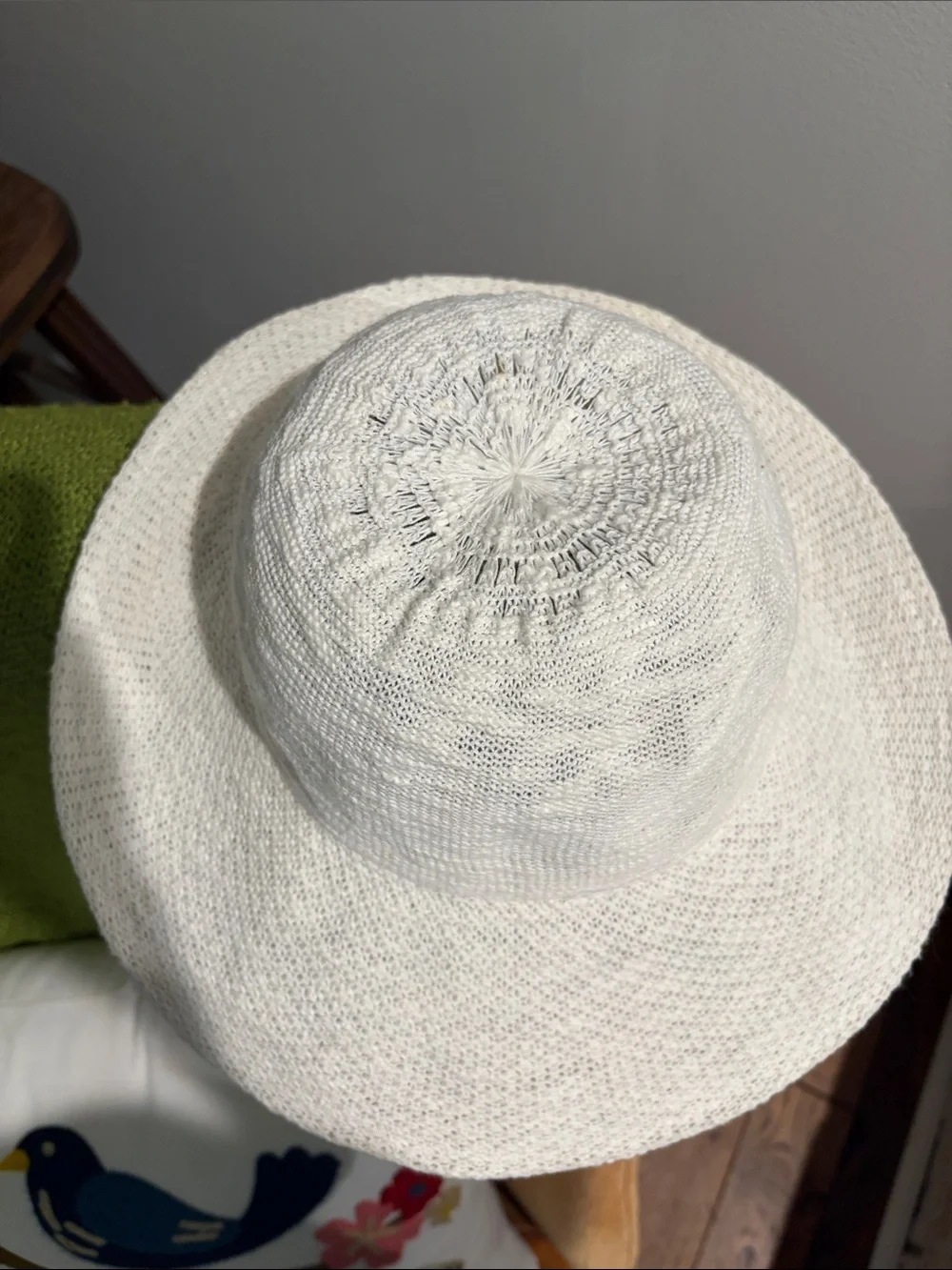 Cream Knit Wide-Brim Sun Hat with Decorative Medallion